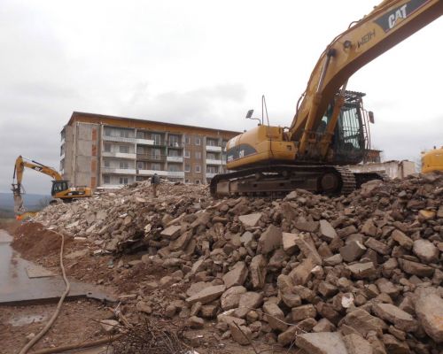 Abriss-Wohnblock-Bad-Salzungen03.JPG